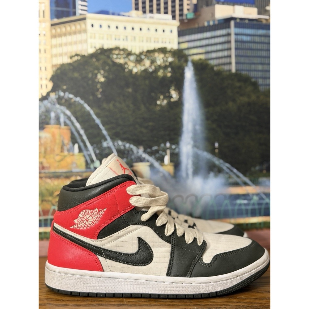 WOMEN'S NIKE AIR JORDAN 1 MID SE [DQ6078 100] NEWSPRINT OREWOOD SZ 9